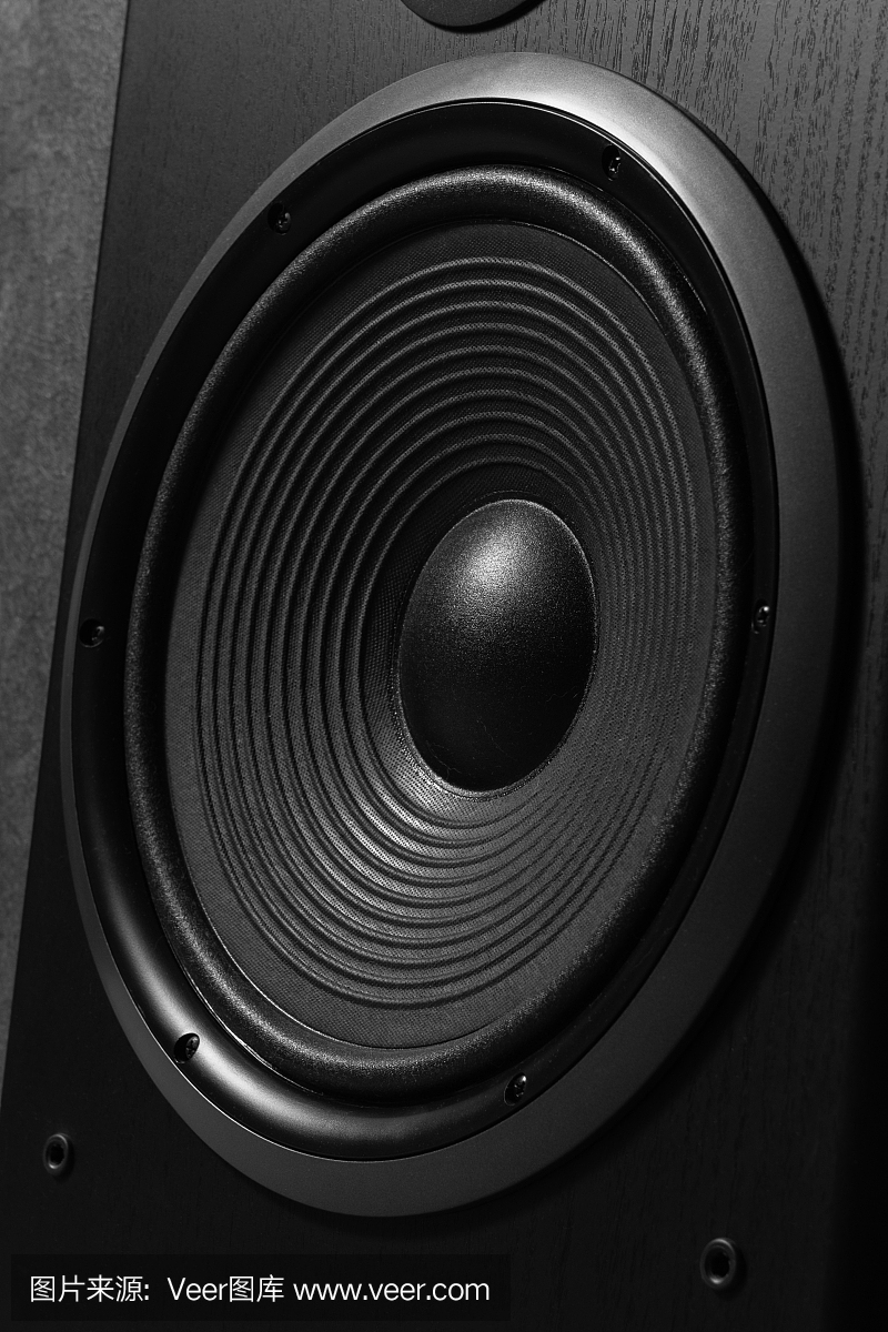 近距離播放高保真黑色揚聲器。專業音響設備